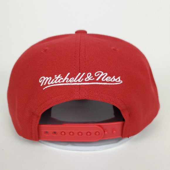 Chicago Bulls Mitchell & Ness NBA Snapback Hat 3D Logo Glitch Out Red Cap NWT - Picture 5 of 8